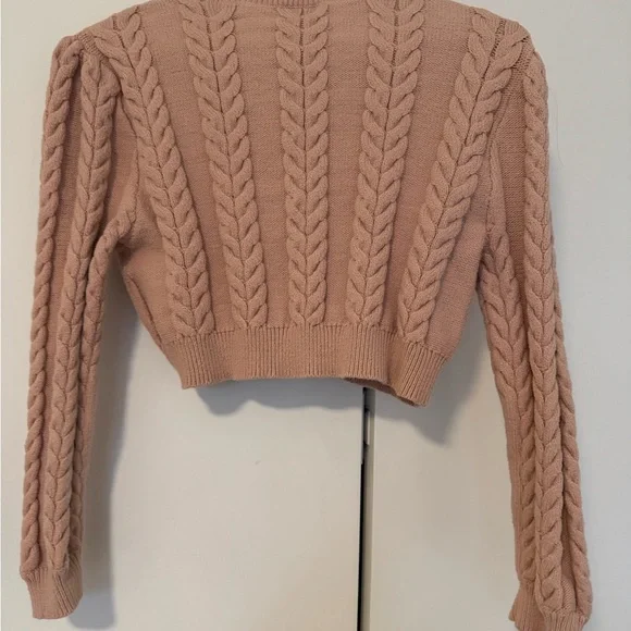 Cable Knit Cropped Sweater - Dusty Blush Rose Pink from Aritzia - Picture 3 of 5